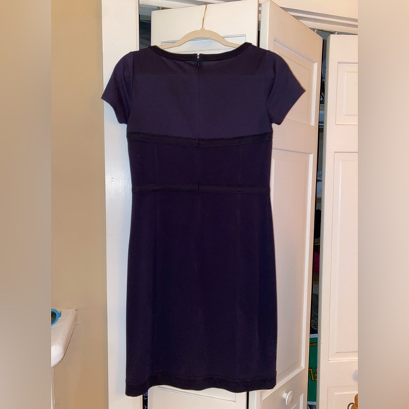 EUC Ann Taylor size 4 purple and black dress - Picture 4 of 4